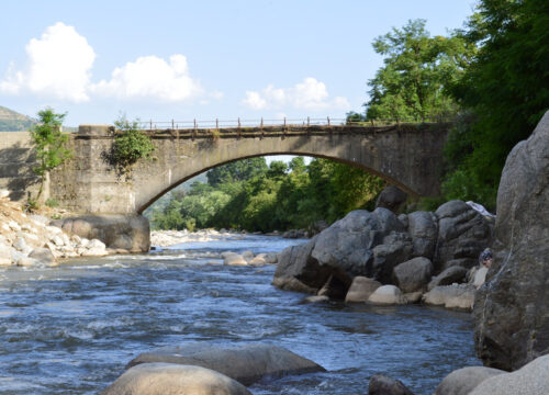جاروگو وادی (سوات): پاکستان کی بڑٰٰی آبشار آپ کی منزل